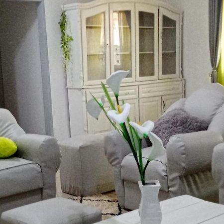 Appart Meuble Le Dakota Yaoundé 外观 照片